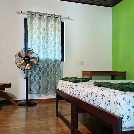 Susy Beachfront Homestay Mararikulam Exterior photo