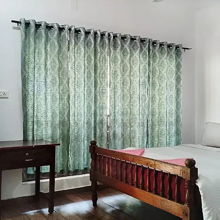 Susy Beachfront Homestay Mararikulam Exterior photo