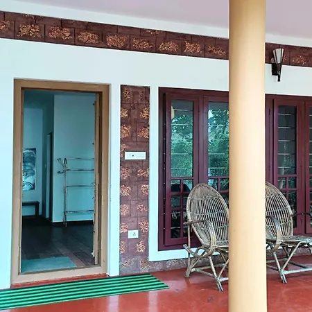 Susy Beachfront Homestay Mararikulam Exterior photo
