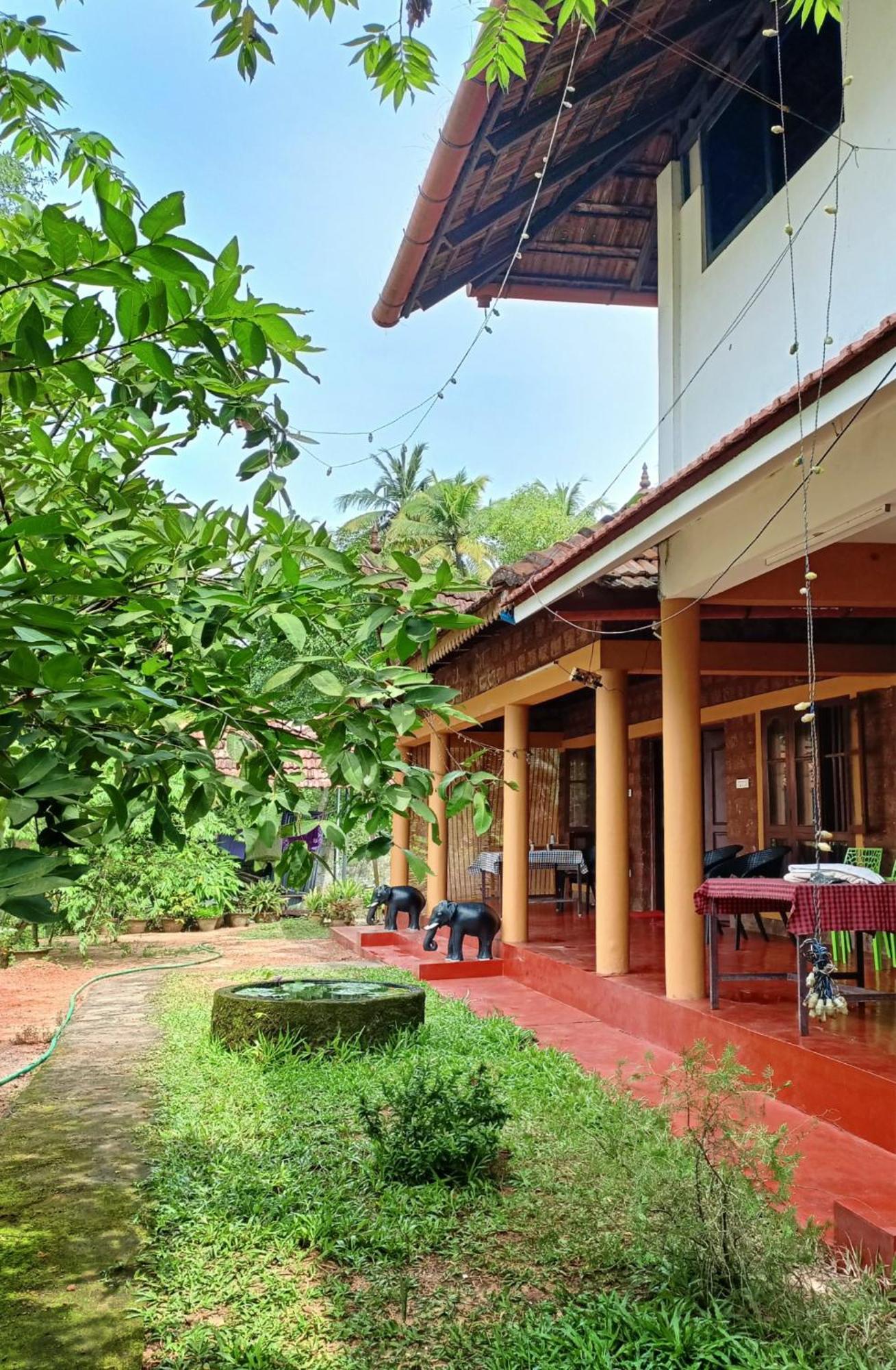 Homestay Susy Beachfront *